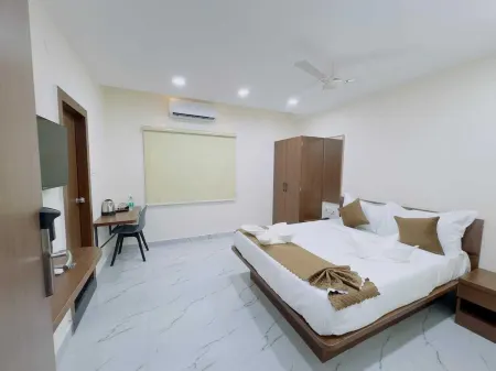 HOTEL APEX INN SHAMSHABAD