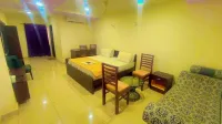 Kalyan Tourist Home Hotels in Pudussery West