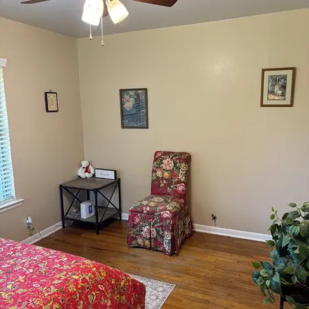 Escape to Moss Meadows: Your Serene Trip Awaits - Pet Friendly -