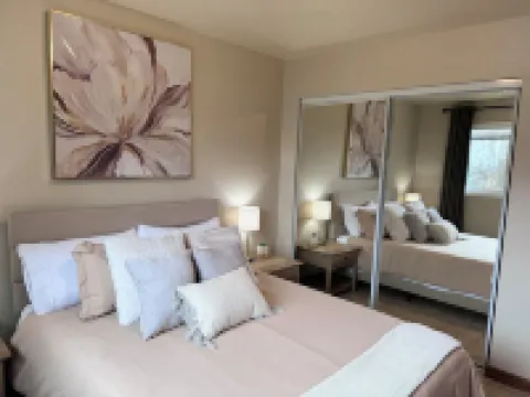 Eagles Perch!! Beautiful apt. In Kenai overlooking the mouth of the Kenai River Hoteles en Kenai