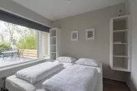 Holiday Home on Car-Free Park Garnekuul - 駐車場