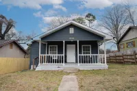 Comfy Knoxville HomeNear Downtown, Interstate, Wi-Fi, Free Local Gift Cards! Hôtels à proximité de : Ijams Nature Center