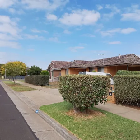 Charming 3-Bedroom Holiday Home Near Werribee Park
