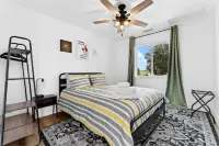 The Cambridge Loft - Gateway to Sequoia Ntl Park Walgreens附近的飯店
