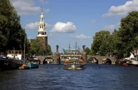 Cosy houseboat studio in the old city center