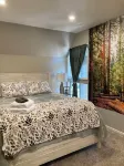 Bright and Cozy Cabin in Blue Lake Springs