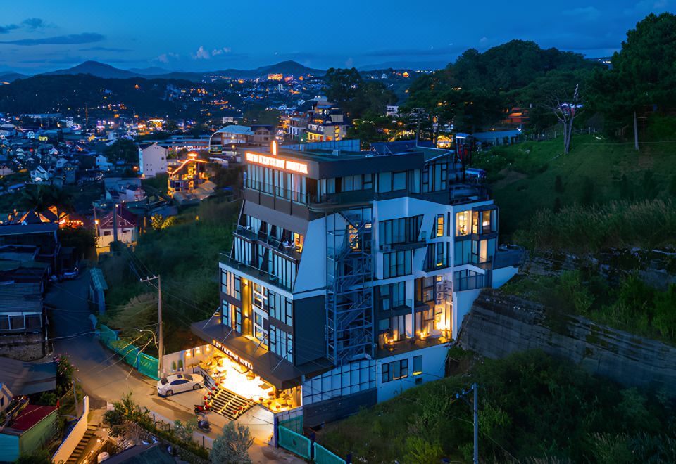 hotel overview picture