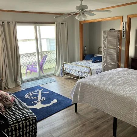 Enjoy a Boathouse on the Bay in the heart of Downtown Sandusky.