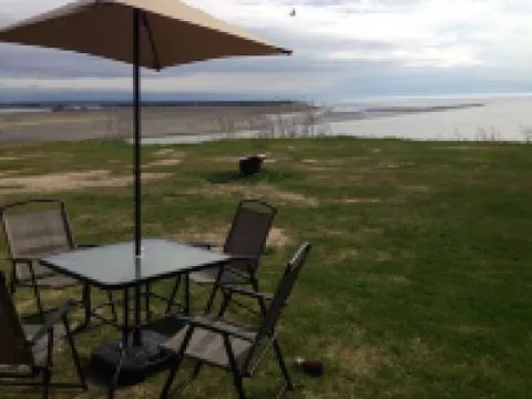 Old Town Kenai Bluff House, Breathtaking Views Hoteles en Kenai