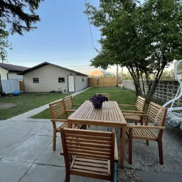 Main Central Avenue Basement Studio