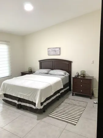 Exclusive Gated Community with HD TV, Air Conditioning, Cable and Netflix Отели в г. Антигуо Кускатлан