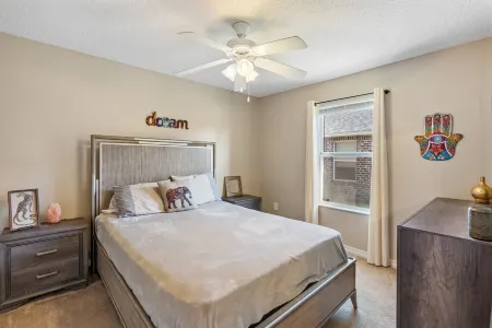 Welcome to Our Home - Pace/Pensacola - Pet friendly - Close to beaches! Отели в г. Пейс