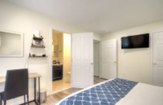 Cape May Rose - Quiet Convenient Location Sleeps 10