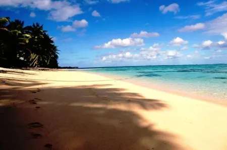 Muri Beachside Villa - Super Popular  Location at Muri Beach, Pool, Kayaks!