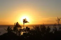 Kaz Lagoon, quiet house, sea view, 1mn walk from the lagoon!