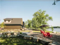 Fully Renovated original Percy Boom Haven cabin. Hotels in der Nähe von Westben