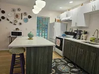 Edwards Hemingway Hideaway