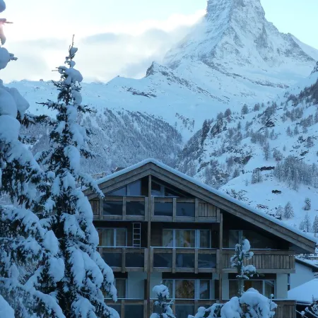 Zermatt centre - High standing all mod cons rental - View of the Cervin