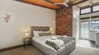 Colonial Bank Motel Hotels in Omeo