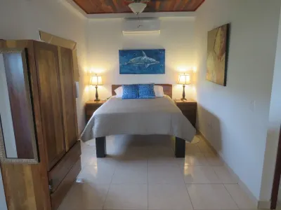 Royal Palm @ Palm Life Belize: Upscale condo overlooking the Caribbean Sea! 住宿飯店