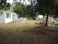 Maison de Plain-pied au Bout D'une Impasse à Proximité de la Plage Hotels in Dolus D'Oleron