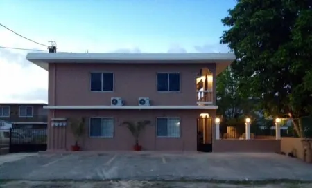 Affordable Luxury 2 bd/1 ba near beach!