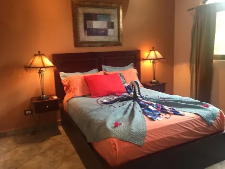 Fabulous Ocean View, Walking Distance to the Beach