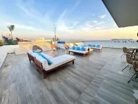 200 METERS FROM THE BEACH, INFINITY POOL, APARTMENT 2 BEDROOMS 2 BATHROOMS