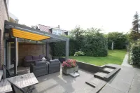 Detached house right by the beach Hotels in 