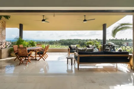 Penthouse Retreat with Breathtaking Ocean Views Отели рядом с достопримечательностью «Playa punta mita»