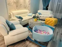 At the Blue Tulips you will experience luxurious, private yet natural lifestyle
