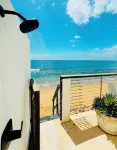 Beachfront Property! New Everything w/ AC & WiFi