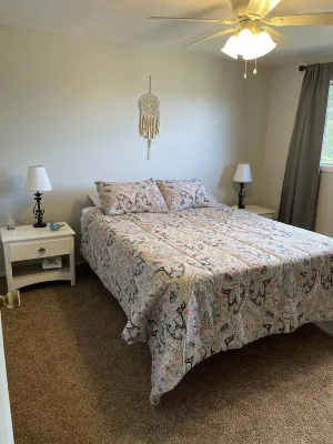 Walking distance to Lake, golf, restaurants and bar Hotels near Snow Bank Campground