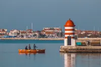 Apartment with view over the marina - 5 minutes from the old town のホテル