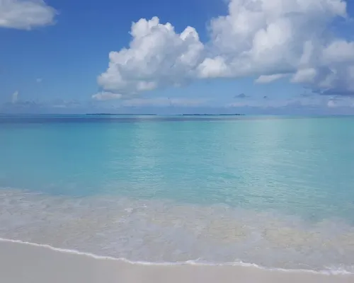 "SERENITY BY THE SEA" Treasure Cay, Abaco, Bahamas 2 bedrms/2 bathrms/ sleeps 6 Hotels in Great Abaco