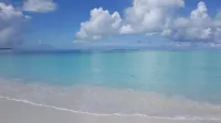 "SERENITY BY THE SEA" Treasure Cay, Abaco, Bahamas 2 bedrms/2 bathrms/ sleeps 6