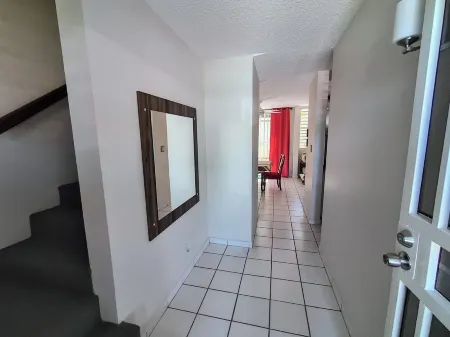 Ginger House. Charming 3-bedroom townhome, fast WiFi, A/C in enchanting Rincón