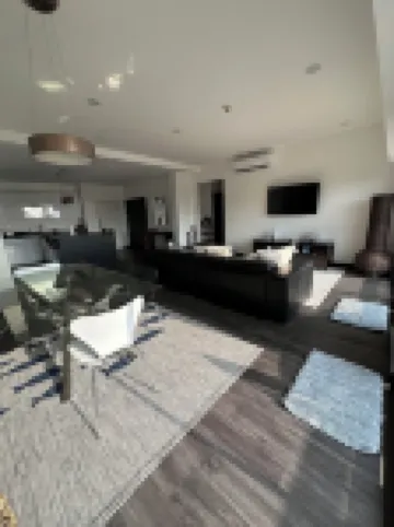 Ocean & Mountain View -2 Bedroom apartment