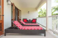 Oceanview 3-bedroom Atlantic Breeze Villa, Antigua & Barduda, Willikies AC, WiFi Hotels in Willikies