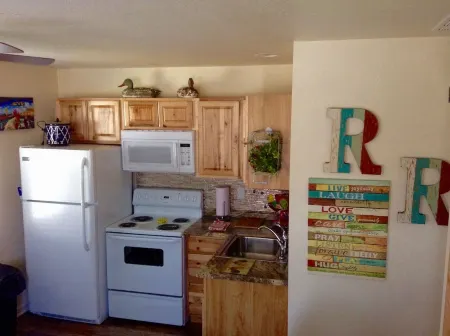 Walking Distance To Marina in Historic Golconda