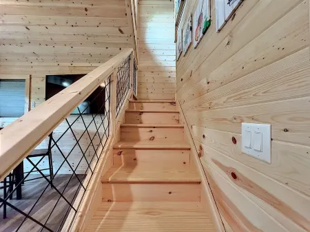 Brand New! Lakeview Tiny Home in Downtown Hiawassee