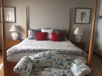 SPACIOUS  OCEAN FRONT PROPERTY-RUM POINT DRIVE w/Private Beach. Pet Friendly.... Hotels in North Side