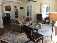 Spacious Comfortable Home, ideal for groups in Franconia Notch
