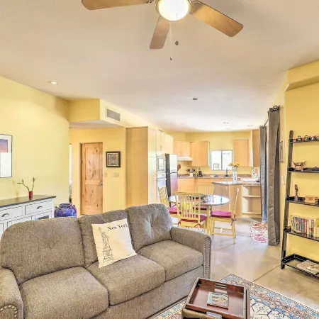 Tucson Home w/ Patio - Near Outdoor Adventure