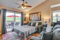 Near Silver Dollar City! Condo w/ Hot Tub & Lake - salle de sport