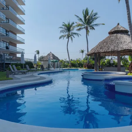Apartment with pool 3 beds in Acapulco