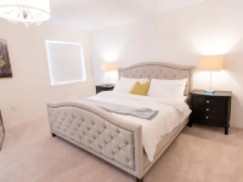 Lakeside Modern House 4BR - Steps to the lake Hotels in Clarington