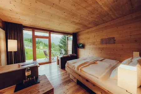 Holzhotel Forsthofalm