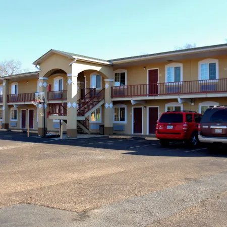 Continental Inn and Suites Nacogdoches TX Sfa University Downtown