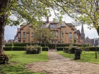 Trinity Lodge Hotels in Flamborough